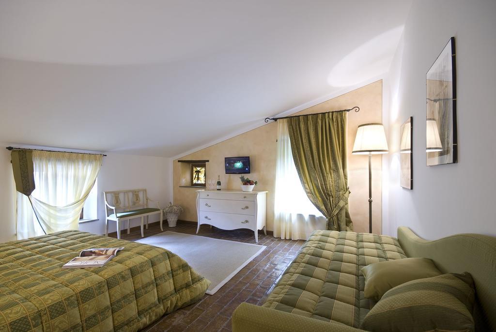 Fattoria Di Vibio Hotel Monte Castello di Vibio Room photo